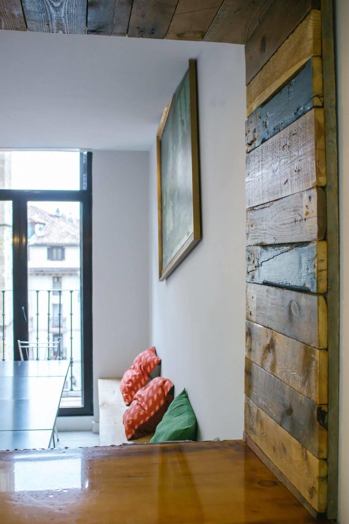 Off Beat Guesthouse - Self-Check-In - Sleep Conscious San Sebastian Exterior photo