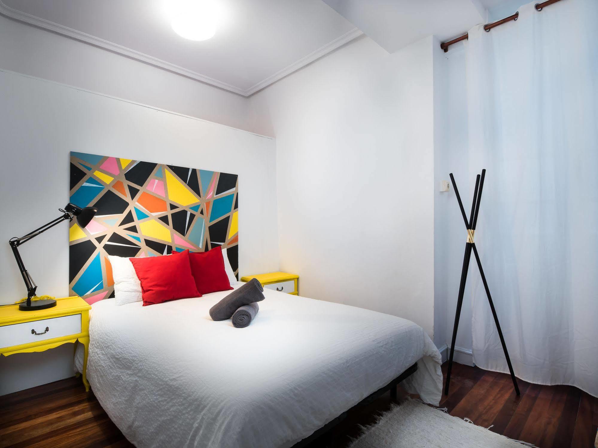 Off Beat Guesthouse - Self-Check-In - Sleep Conscious San Sebastian Exterior photo